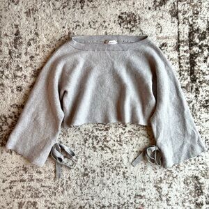 Wilfred 100% Merino Wool Cropped Gray Knit Sweater with Tie Sleeve Detail